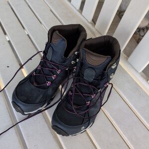 Obóz Hiking Boots Women's Size 9